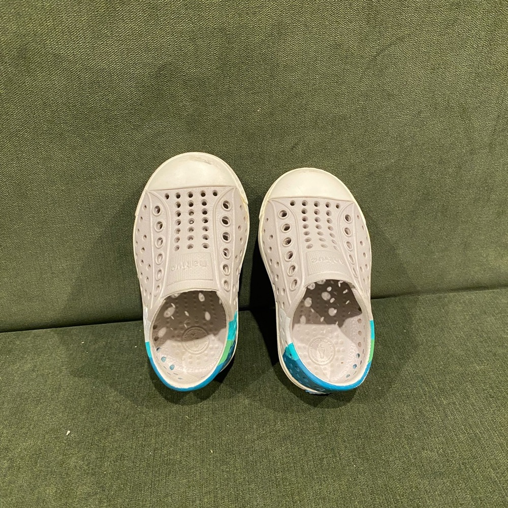 Native Jefferson toddler shoes C4